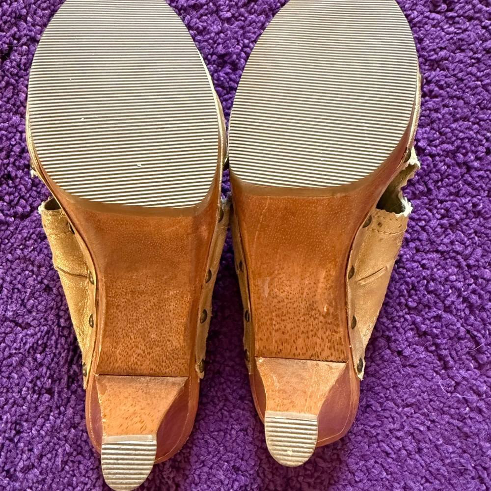 Gold Mules - CYD for Anthropologie - Picture 3 of 10